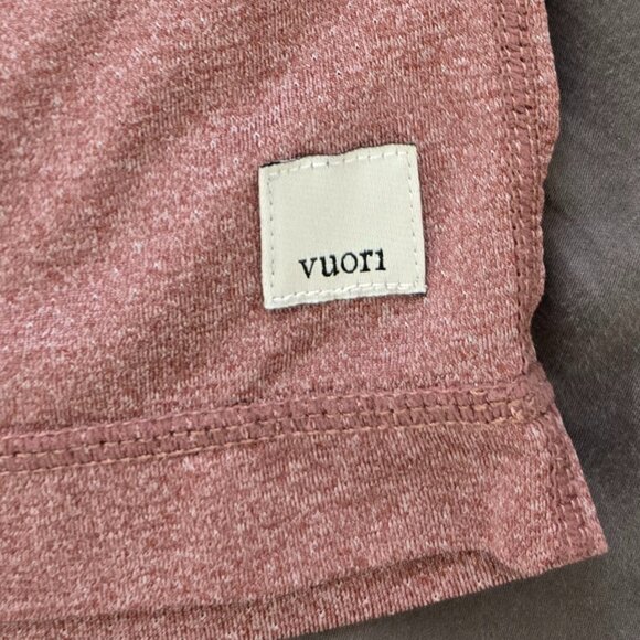 Vuori Shirt Mens Medium L Orange Gym Running Vented Yoga Feather Pocket T - Picture 6 of 11